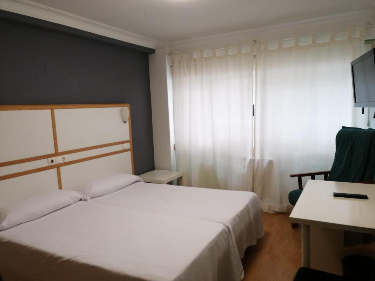 Hostal Mara A Coruna Luaran gambar