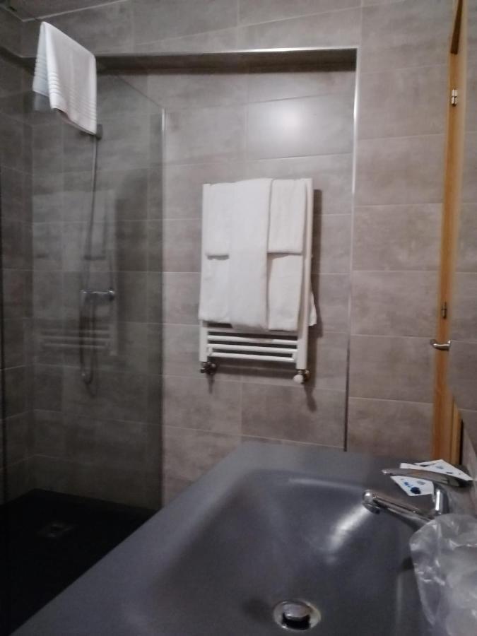 Hostal Mara A Coruna Luaran gambar