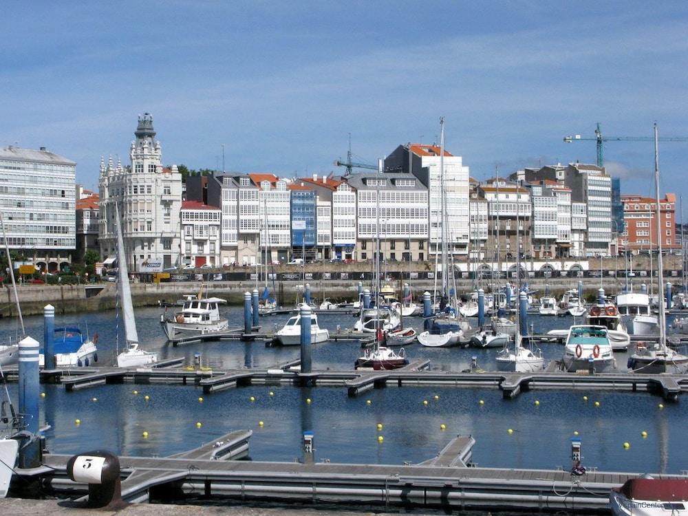 Hostal Mara A Coruna Luaran gambar